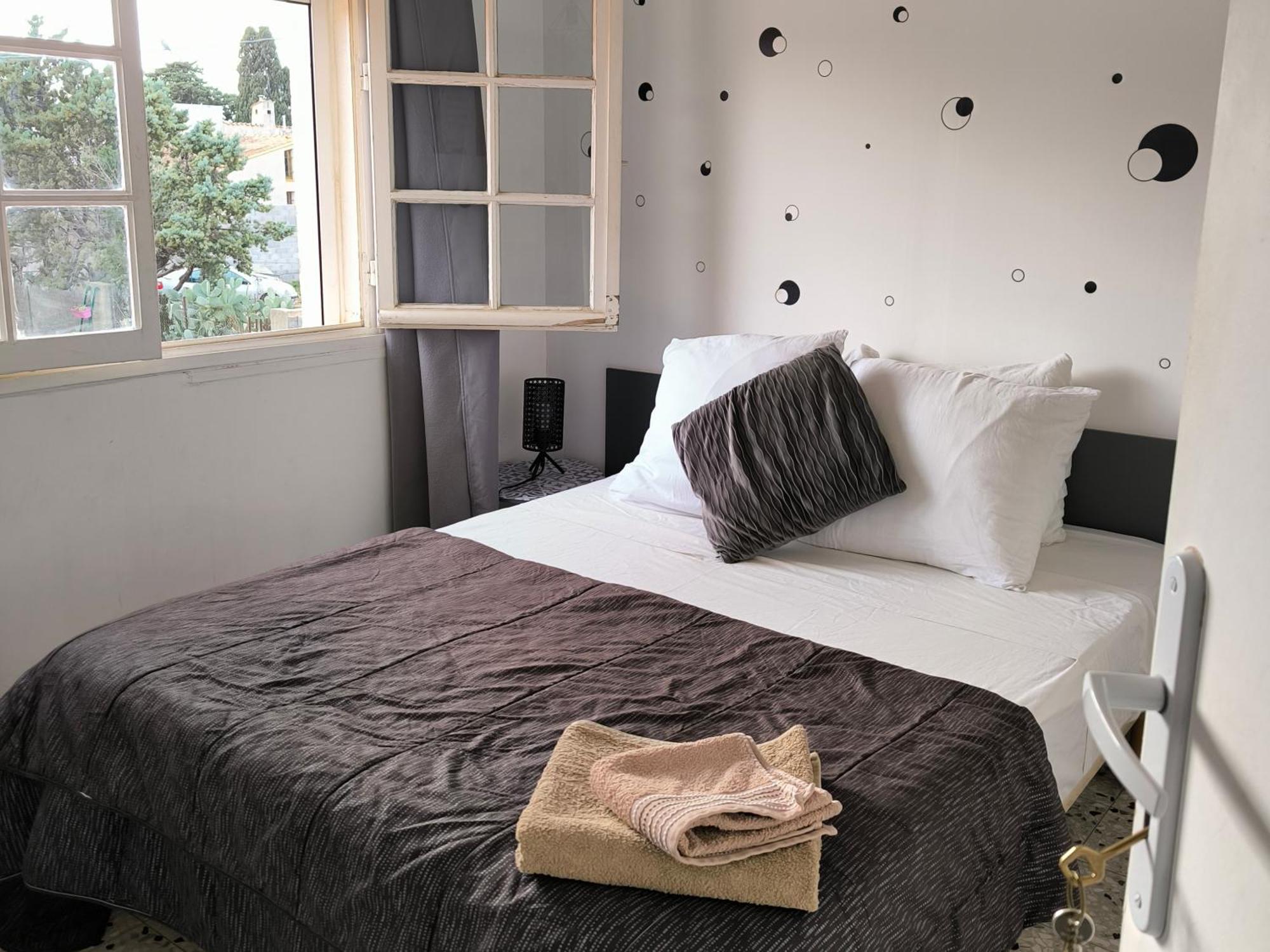 Chambre Double Avec Piscine Proche De Perpignan Rivesaltes Room photo